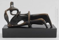 Reclining Figur