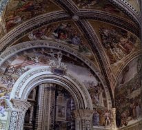 Vue sur les fresques de la chapelle de San Brizio