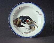 Round Dish With Scalloped Edge