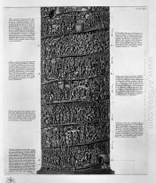 Vista de fachada principal da Coluna de Trajano seis tábuas Junt