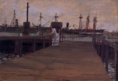 Mujer En Un Muelle