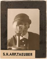 Autoportrait avec Dada-Kopf (Dada Head) 1926