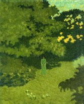 Woman In A Green Dress Dalam A Garden