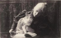 Amelia Van Buren Dengan Cat