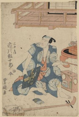 Attore Ichikawa Ebijuro, seduto sul pavimento con shamisen al su