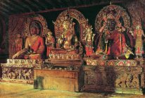 De tre viktigaste gudarna In A Chingacheling Buddhist Monastery